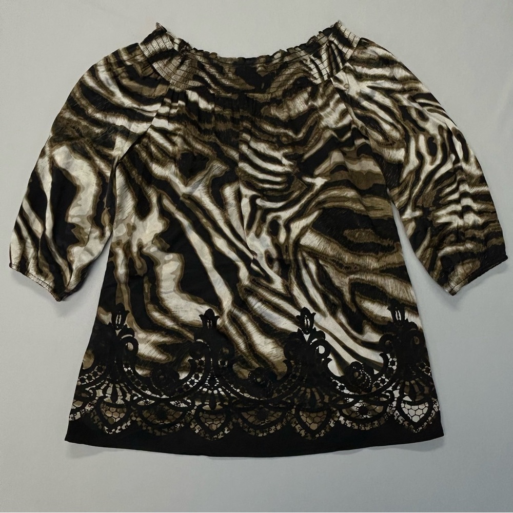Cache Tunic Top Blouse Size M Silk Animal Print Smocked 3/4 Sleeve Flowy Mobwife - Picture 4 of 13